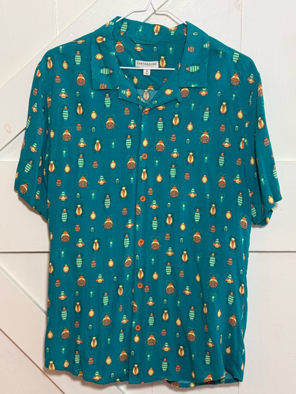 Earthbound Trading Co Bug Print Button Up Shirt Teal Rayon Small